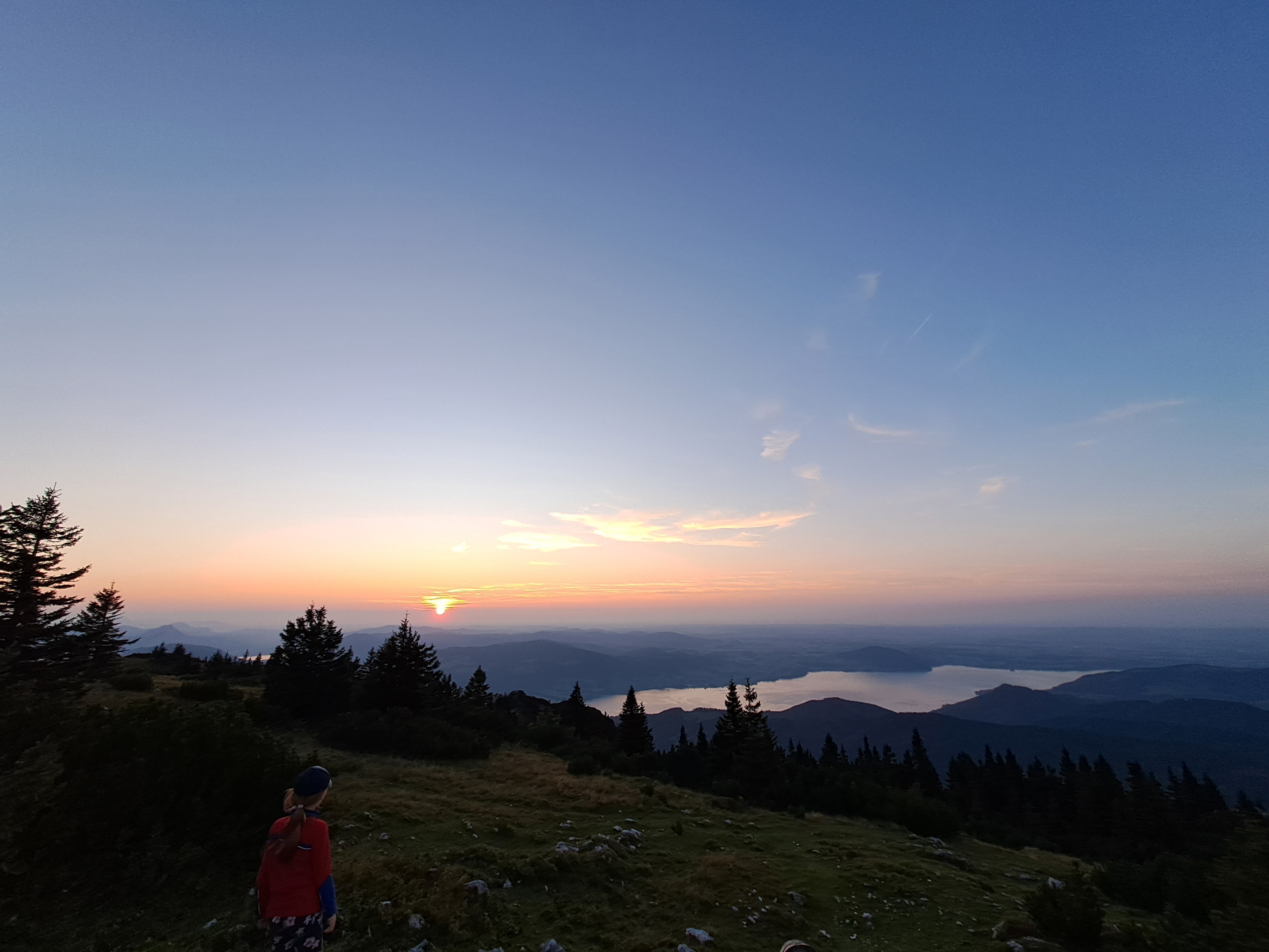 Höllengebirge-Überschreitung:   Langbathseen – Weißenbach  a. Attersee